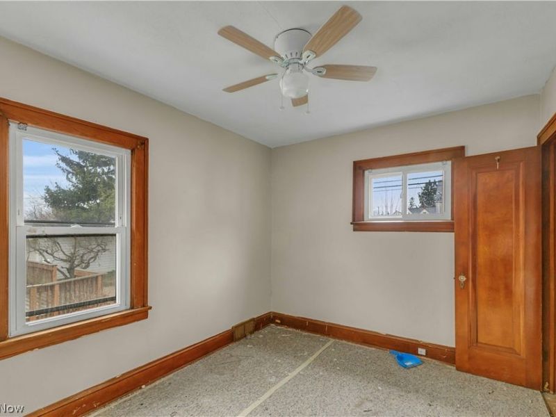 9705 S Highland Avenue, Garfield Heights, OH 44125 Photo 11