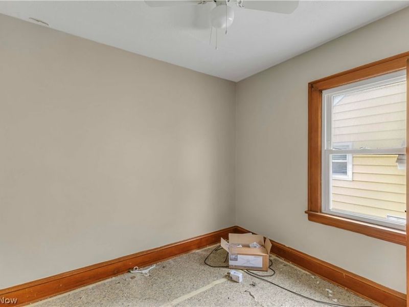 9705 S Highland Avenue, Garfield Heights, OH 44125 Photo 14