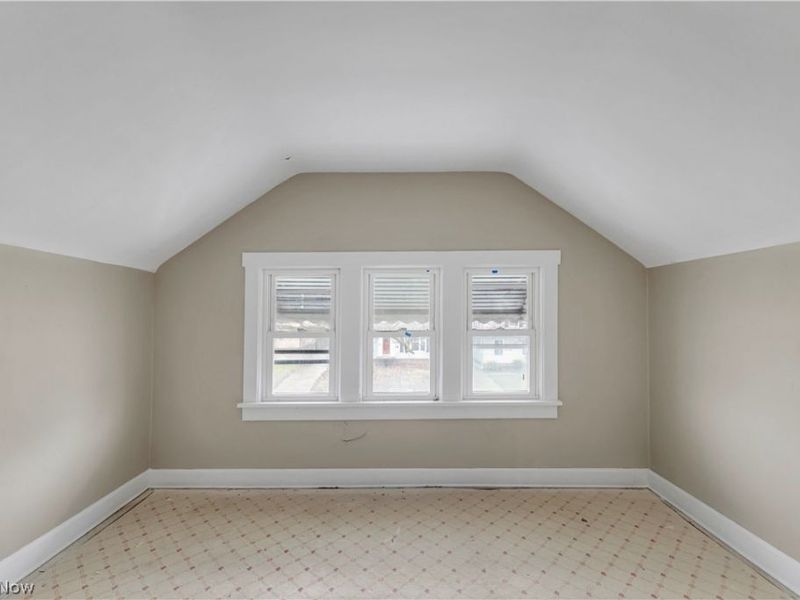 9705 S Highland Avenue, Garfield Heights, OH 44125 Photo 20