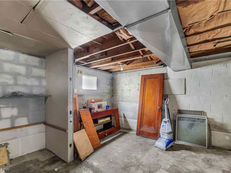 9705 S Highland Avenue, Garfield Heights, OH 44125 Photo 27