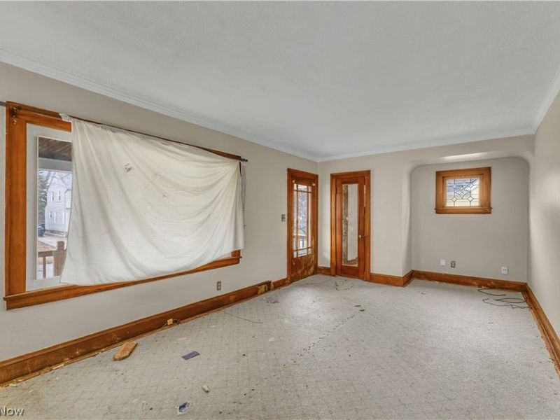 9705 S Highland Avenue, Garfield Heights, OH 44125 Photo 4