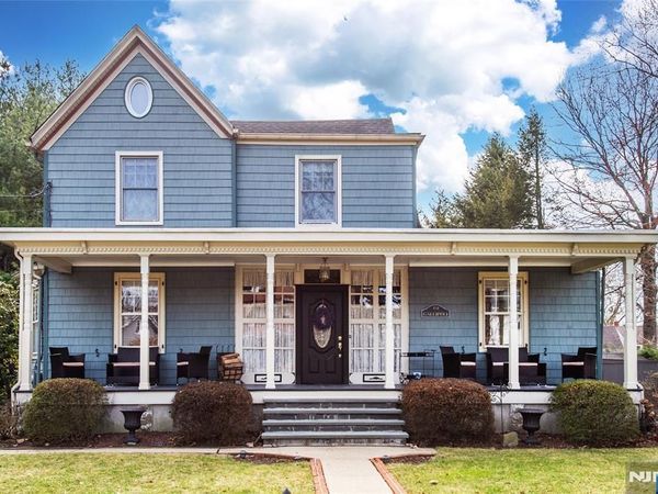 151 Washington Avenue, HILLSDALE, NJ 07642