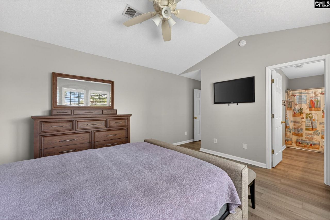 201 Chapelwood Drive Photo 17