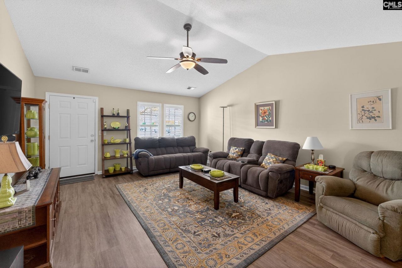 201 Chapelwood Drive Photo 7