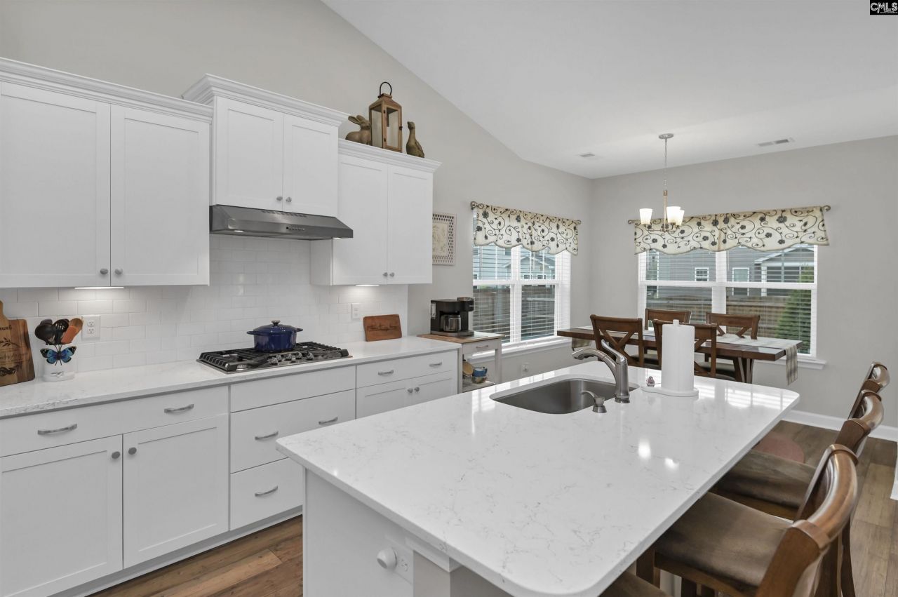 619 Hiawatha Drive Photo 12