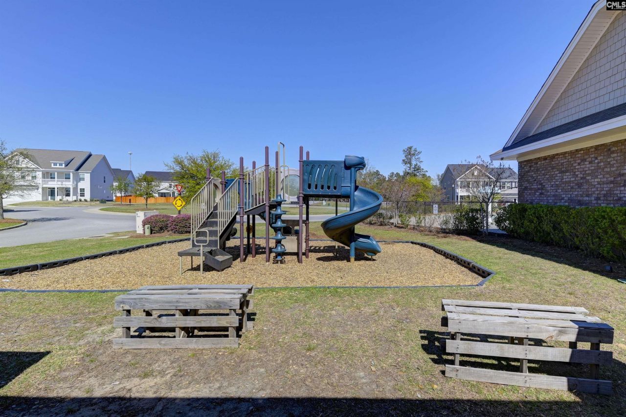 619 Hiawatha Drive Photo 46