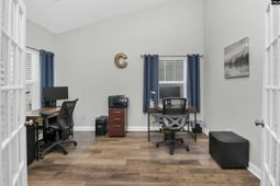 619 Hiawatha Drive photo 4