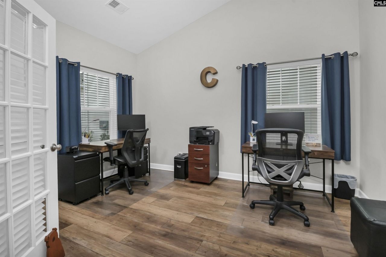 619 Hiawatha Drive Photo 6