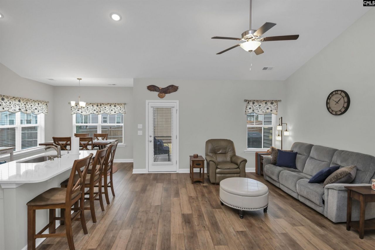 619 Hiawatha Drive Photo 9