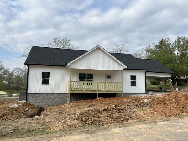 1353 Sayles Cir , Lawrenceburg, TN 38464