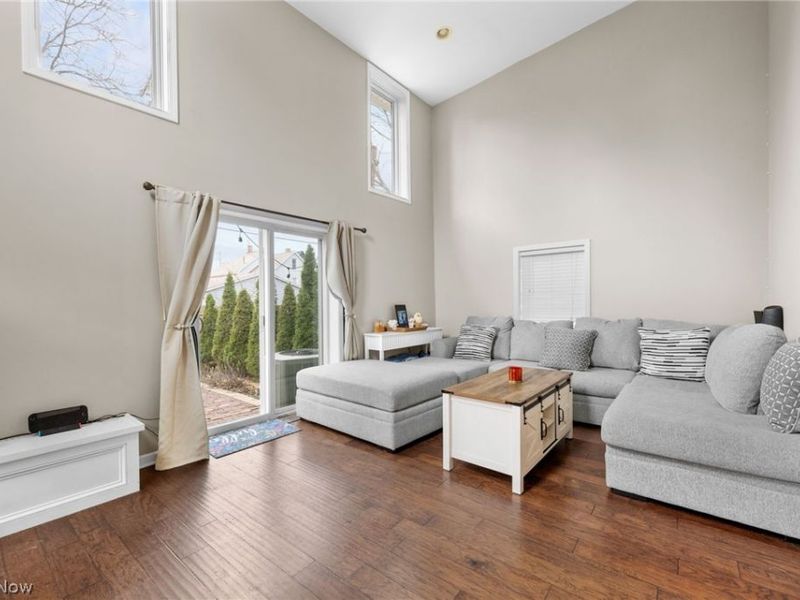 1916 W 44th St, Cleveland, OH 44113 Photo 13