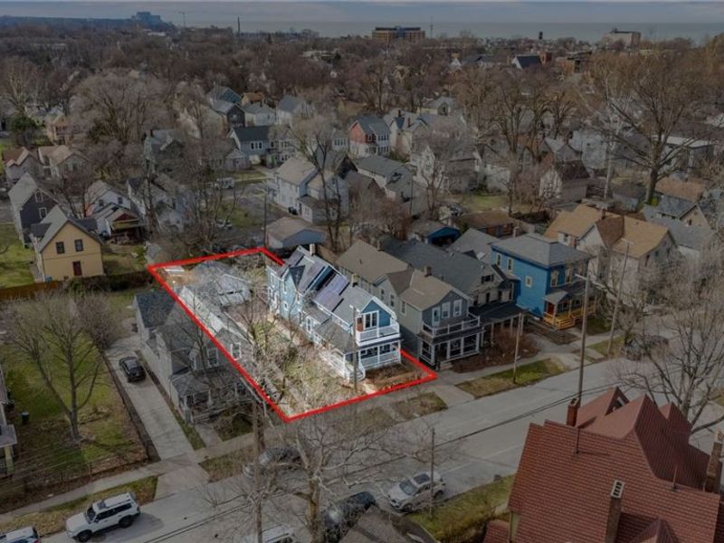 1916 W 44th St, Cleveland, OH 44113 Photo 4