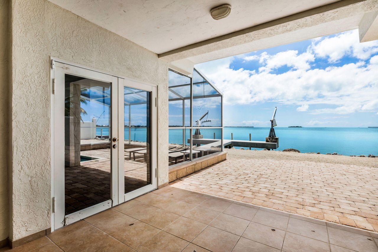 24348 Caribbean Drive, Summerland Key, FL 33042 Photo