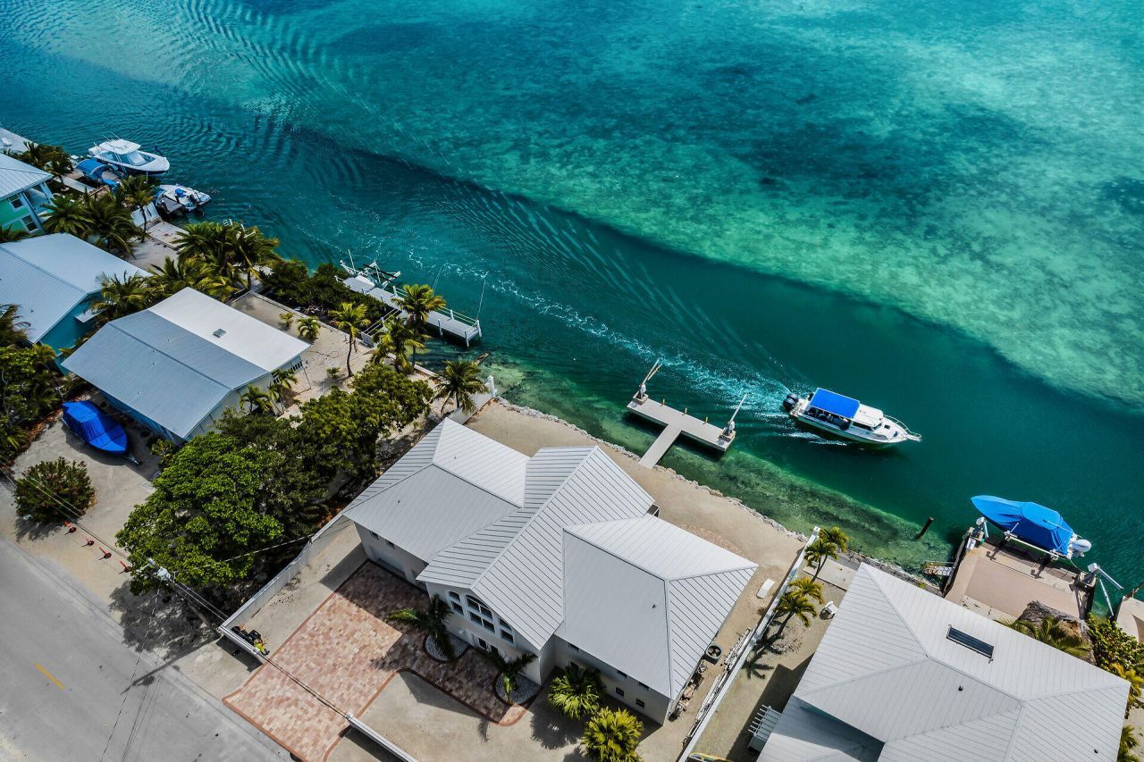 24348 Caribbean Drive, Summerland Key, FL 33042 Photo