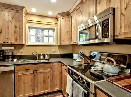 3816 Steven Lane, South Lake Tahoe, CA 96150 Photo