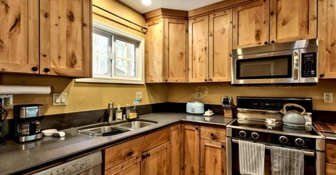 3816 Steven Lane, South Lake Tahoe, CA 96150 Photo