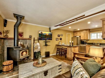 3816 Steven Lane, South Lake Tahoe, CA 96150 Photo