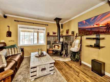 3816 Steven Lane, South Lake Tahoe, CA 96150 Photo