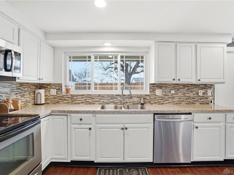 7287 Claircrest Drive, Huber Heights, OH 45424 Photo 10