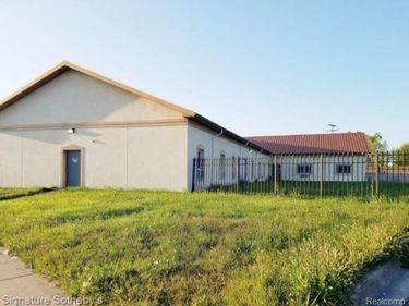 13850 Grand River Avenue , Detroit, MI 48227