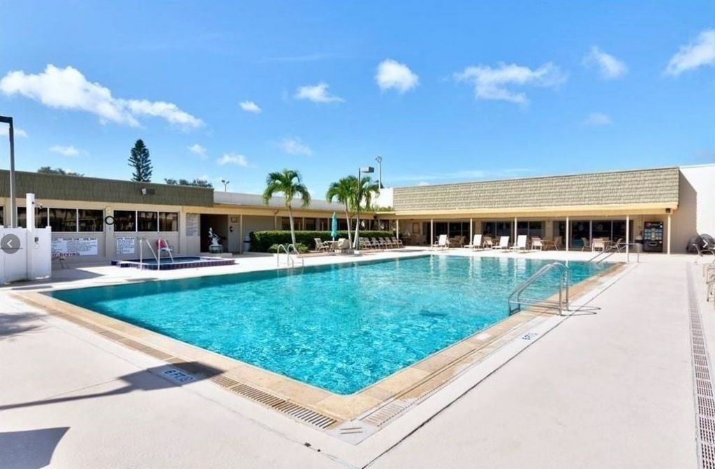 18 Vista Gardens Trail, Unit 205, Vero Beach, FL 32962 Photo