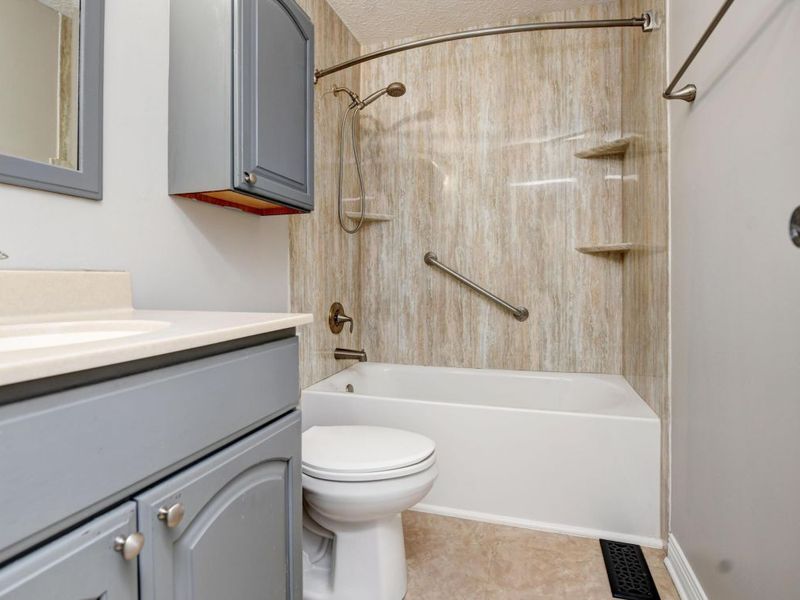 922 Noddymill Lane E, Unit 30A, Columbus, OH 43085 Photo 18