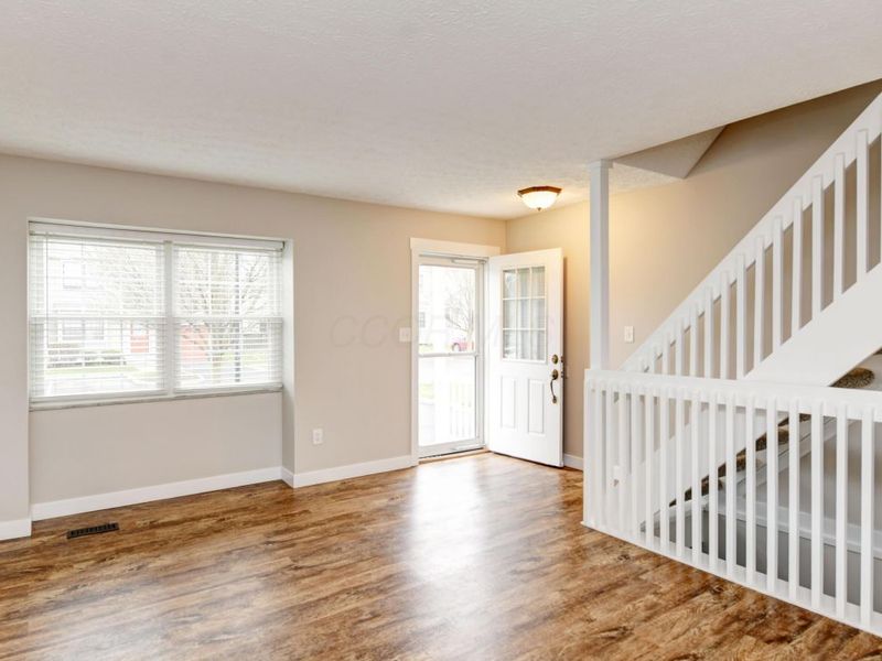 922 Noddymill Lane E, Unit 30A, Columbus, OH 43085 Photo 5