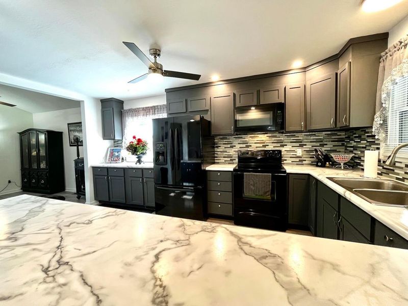 1445 Lake Drive, Chillicothe, OH 45601 Photo 9