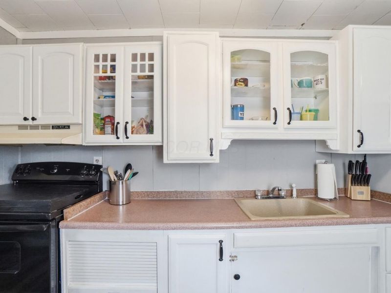 2752 Azelda Street, Columbus, OH 43211 Photo 10