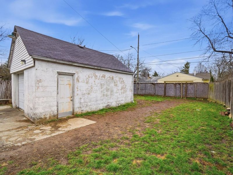 2752 Azelda Street, Columbus, OH 43211 Photo 25