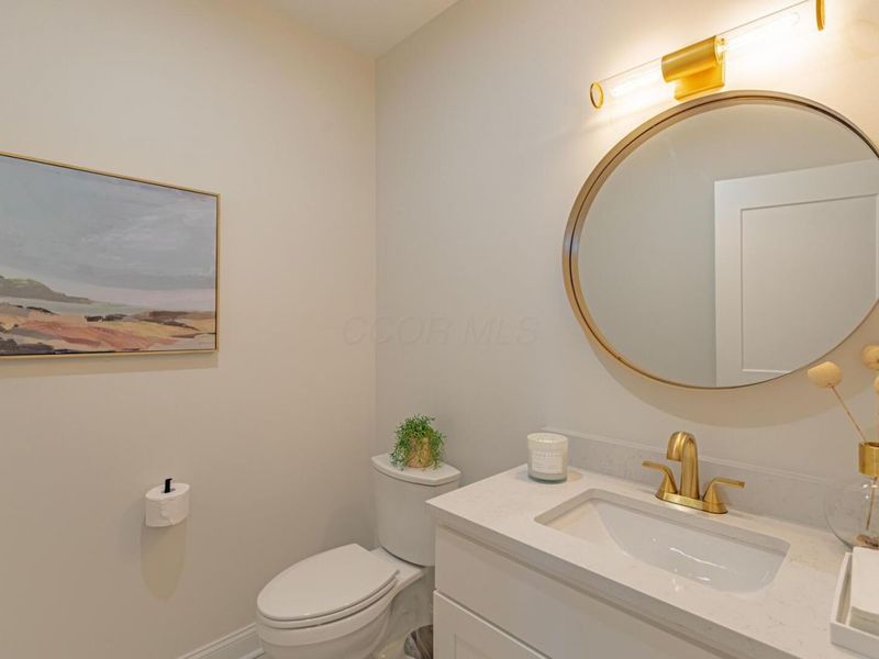 5211 Highpointe Lakes Drive , Unit 301, Westerville, OH 43081 Photo 4