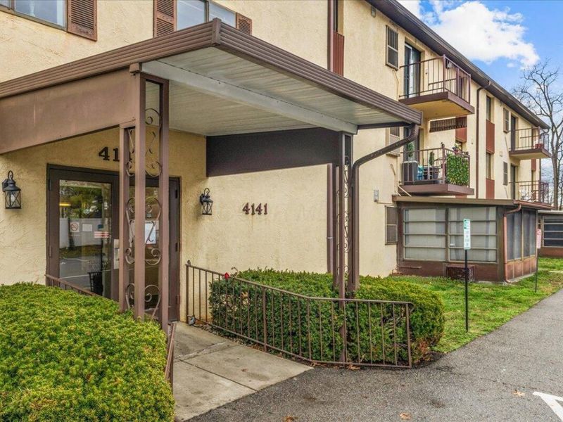 4141 Karl Road , Unit 310, Columbus, OH 43224 Photo 2