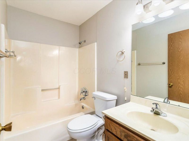 4141 Karl Road , Unit 310, Columbus, OH 43224 Photo 21