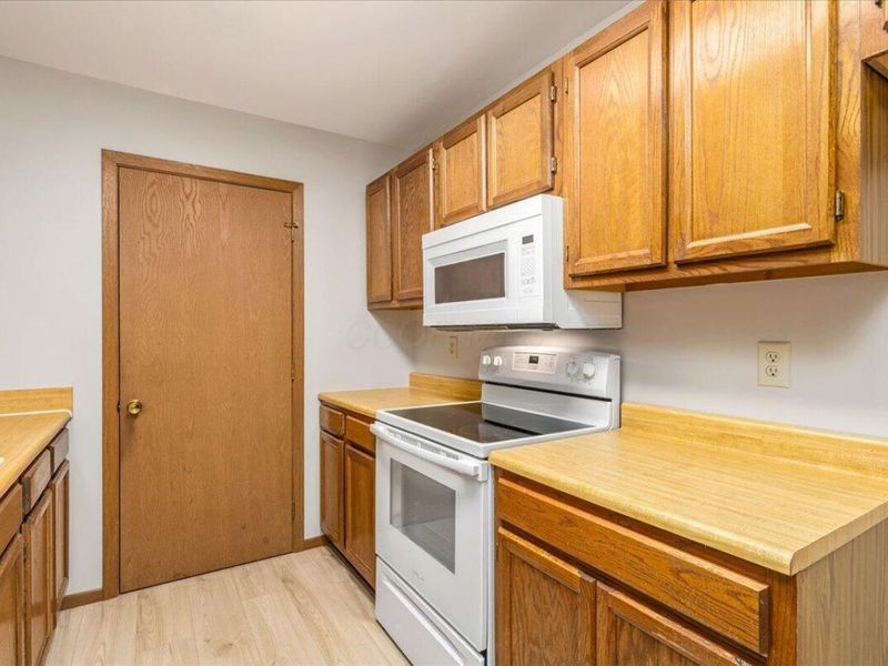 4141 Karl Road , Unit 310, Columbus, OH 43224 Photo 6