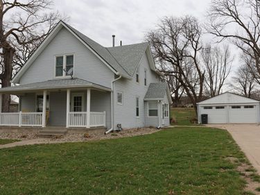 836 PALMER Street, OAKLAND, IA 51560