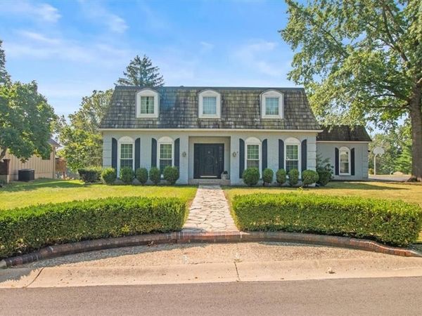 420 Golfview Drive, Blue Springs, MO 64014