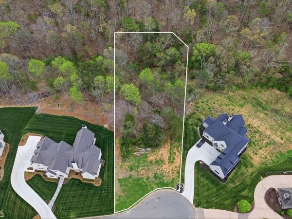 2226 Falcon Crest Lane, Knoxville, TN 37919