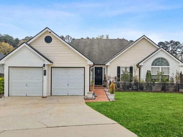 2021 Registry Drive, Hampton, GA 30228