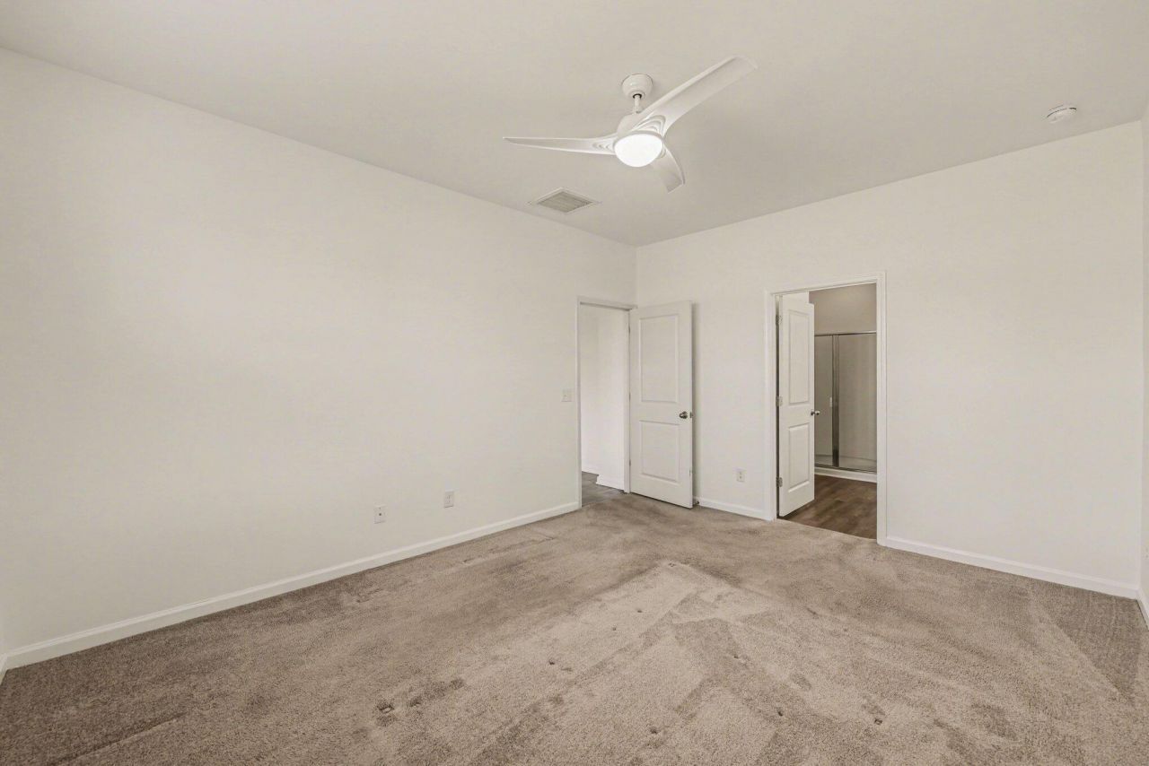 621 Wayton Circle Photo 15