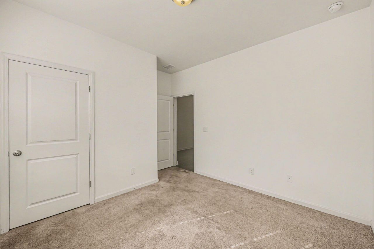 621 Wayton Circle Photo 21