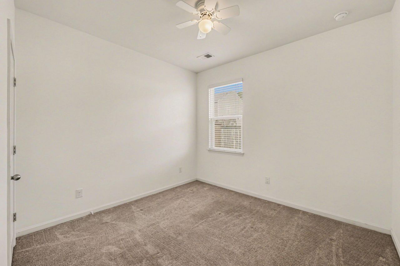 621 Wayton Circle Photo 22