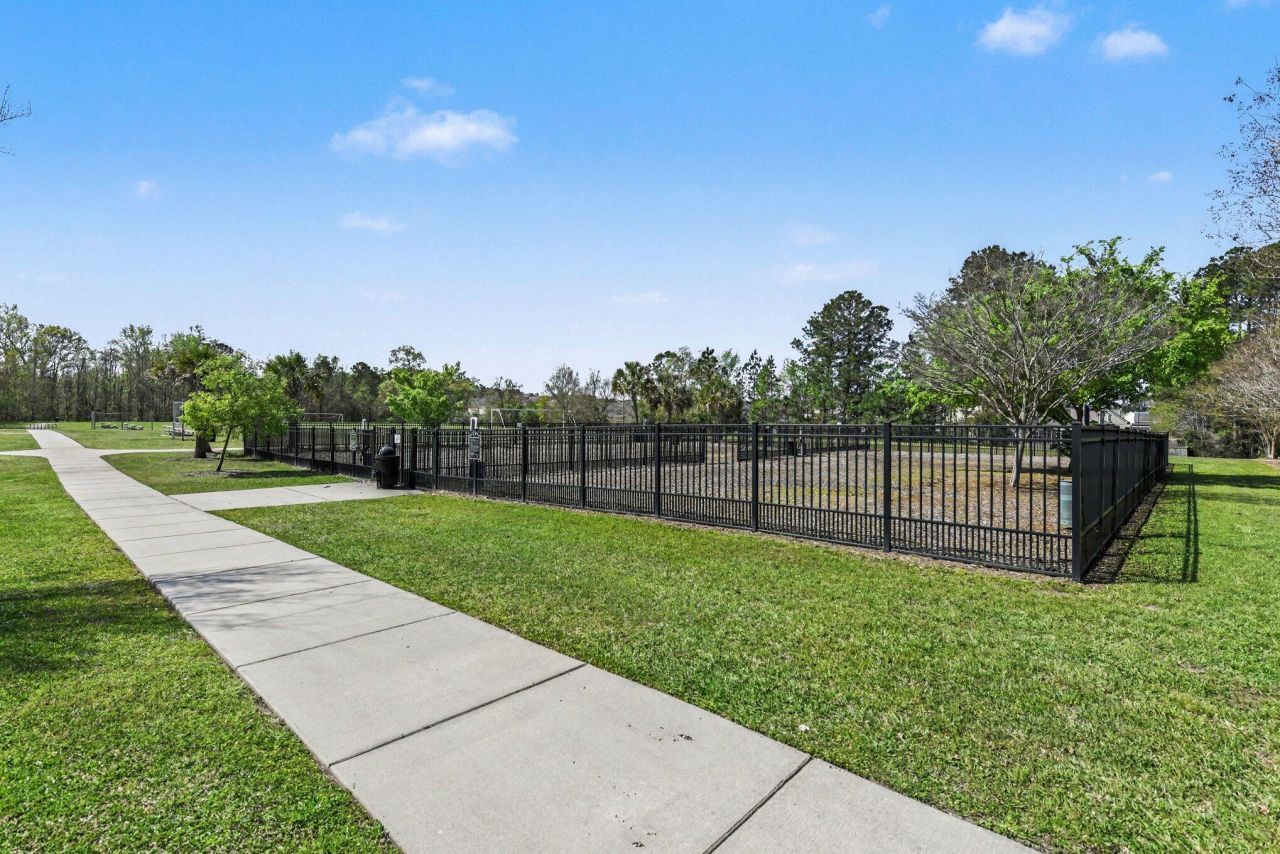 621 Wayton Circle Photo 33