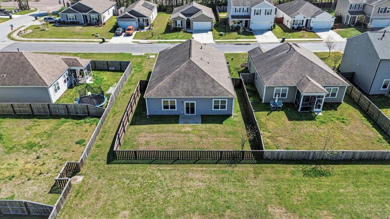 621 Wayton Circle Photo 36