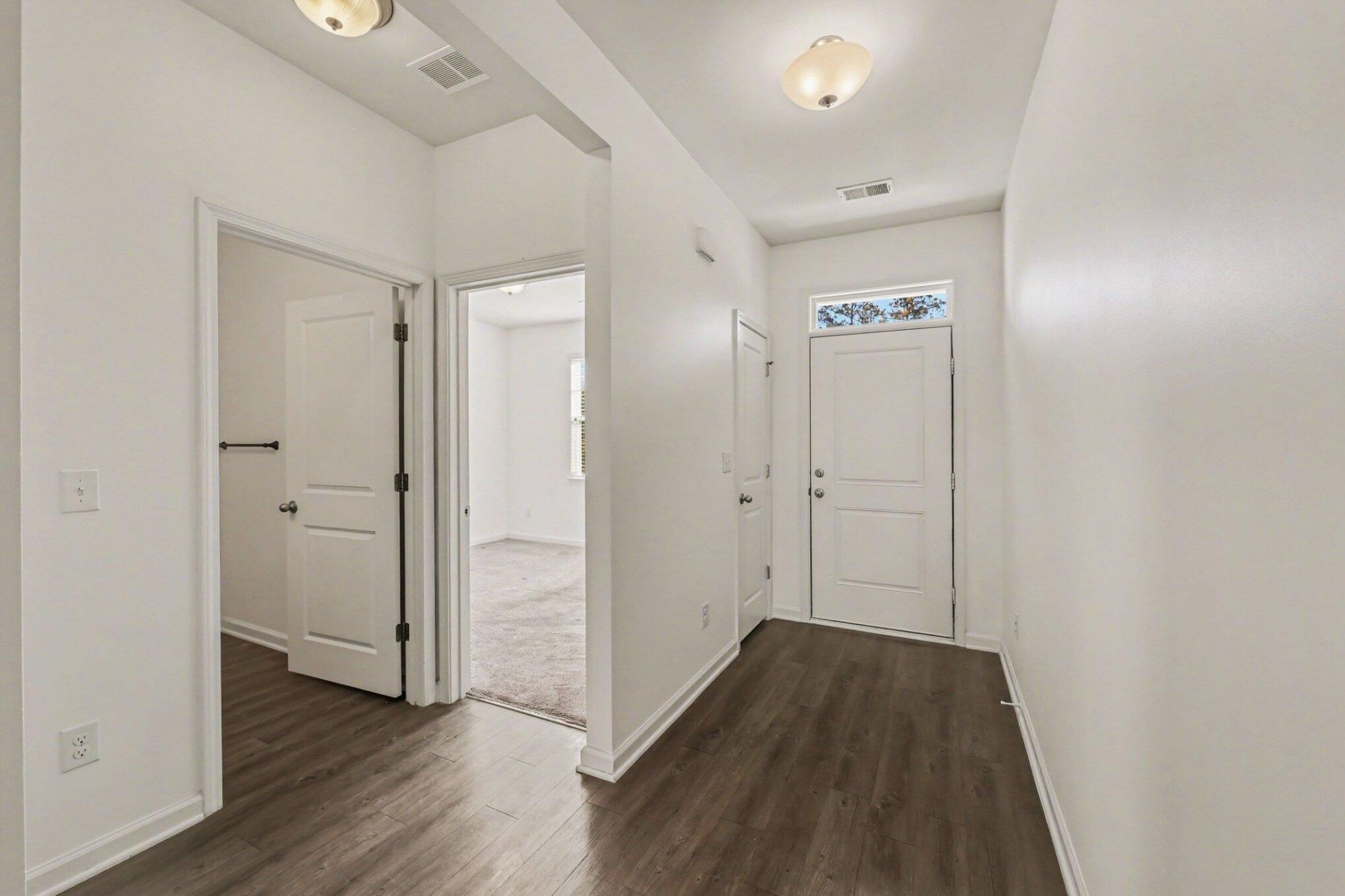 621 Wayton Circle Photo 7