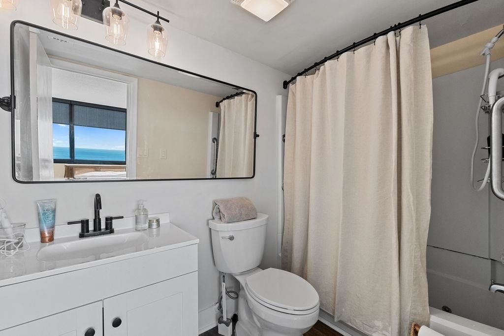 9400 Shore Dr.  Photo 14