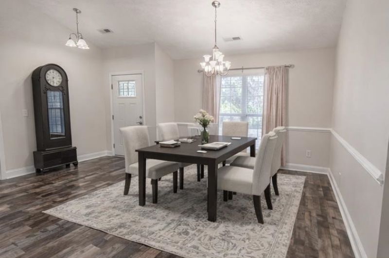 188 Governors Loop Photo 13