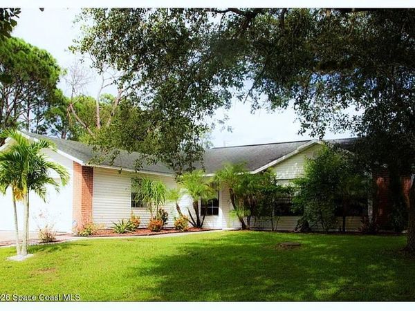 1515 Hamilton Avenue SW, Palm Bay, FL 32908