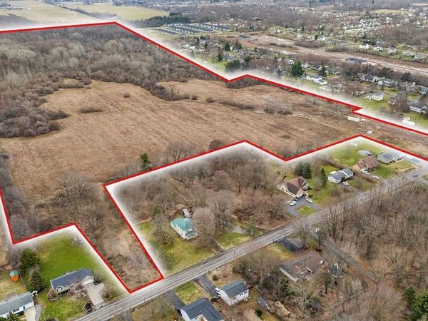 1000 Ernest Road , Lockport, NY 14094