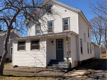 18 White Street, Clark Mills, NY 13321