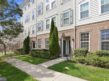 14814 MASON CREEK CIRCLE , WOODBRIDGE, VA 22191